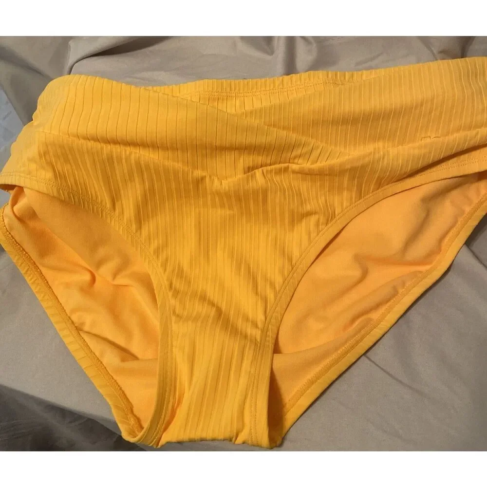 NWT Time & Tru Women's Solid Mid-Rise Swimsuit‎ Bottom Yellow Empire XL (16-18)